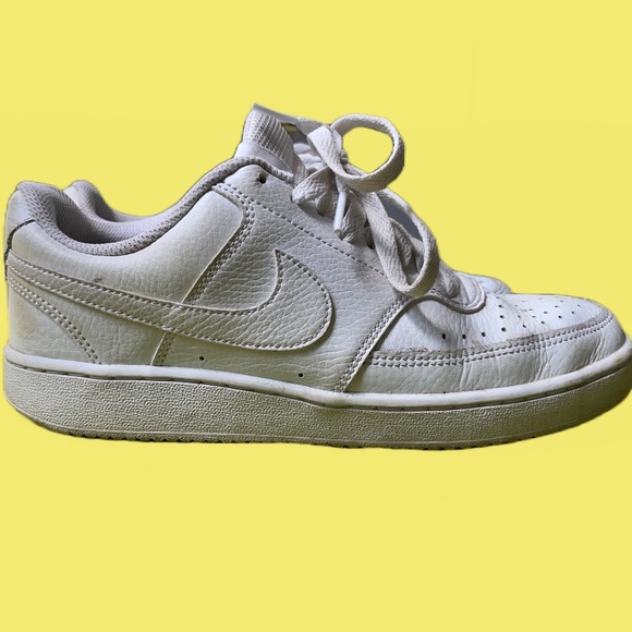 Nike Airforce 1 size - Picture 1 of 3